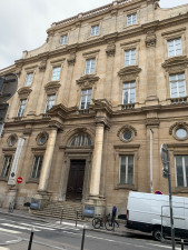 Palais St Pierre -1.JPG