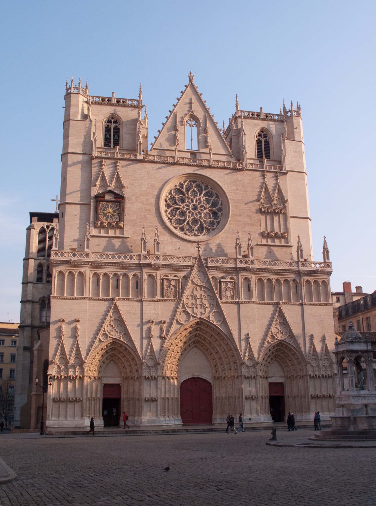 Cathédrale Saint-Jean Numélyo